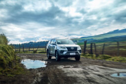 
										Fortuner full									