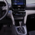 YARIS CROSS EQUIPAMIENTO