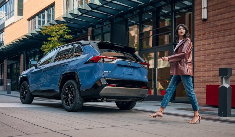 
								RAV4 Hybrid full									