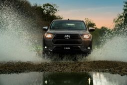 
										Hilux 4×4 Gasolina full									