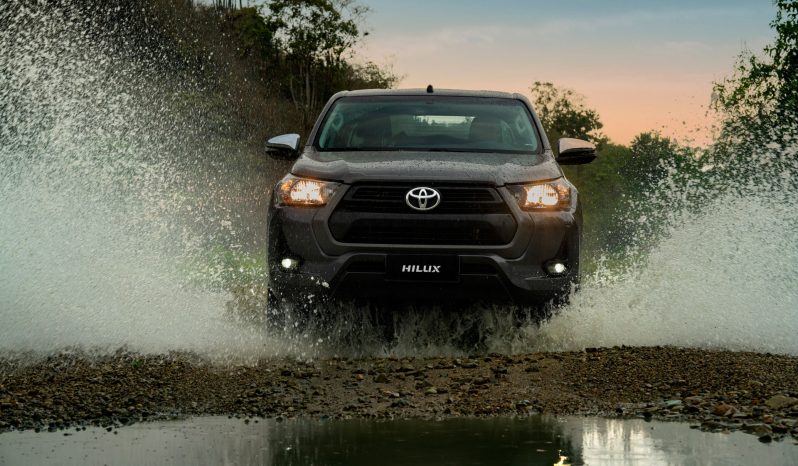 
								Hilux 4×4 Gasolina full									