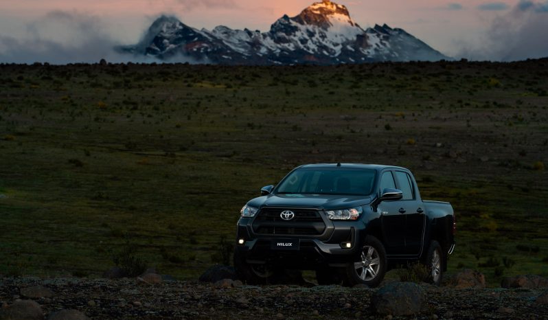 
								Hilux 4×4 Gasolina full									