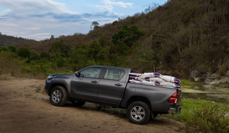 
								Hilux 4×4 Gasolina full									