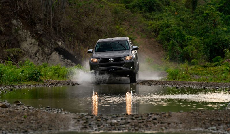 
								Hilux 4×4 Gasolina full									