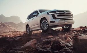 land cruiser 300 diseno exterior