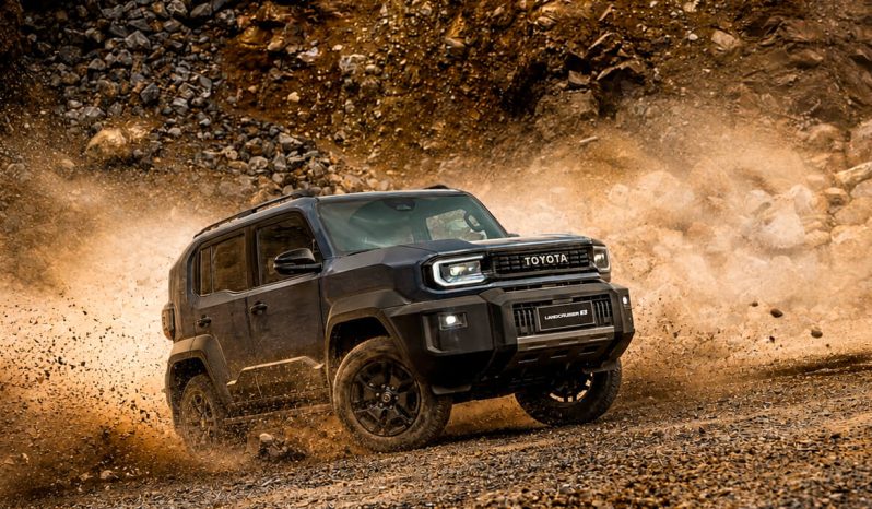 
								Land Cruiser FJ full									