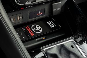 Toyota Yaris Plata Celular